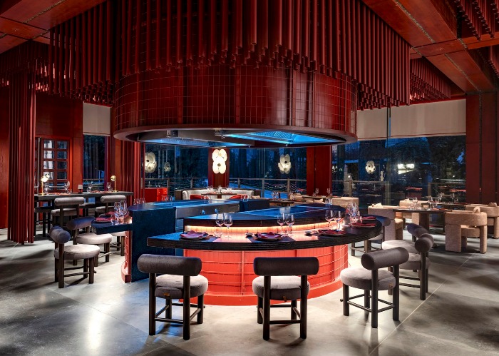 Gastronomik ve Mimari Bir Yolculuk: AKA Teppanyaki Restoran